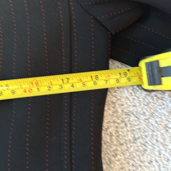 GARFIELD & MARKS Black and red pinstripe Suit  size 4 - Picture 14 of 16